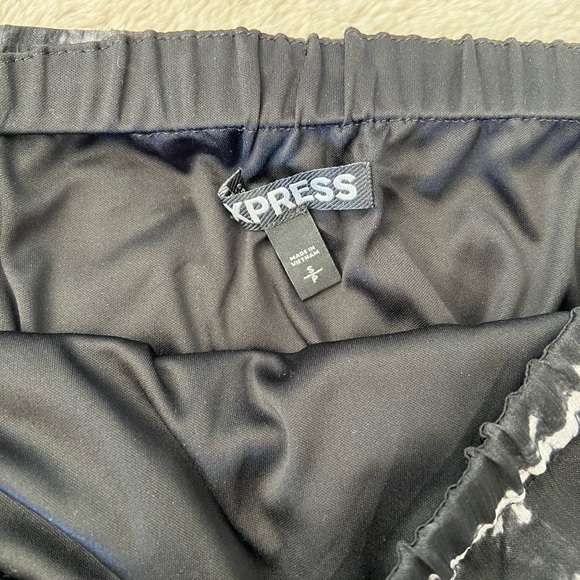 Express strapless dress - Picture 4 of 9